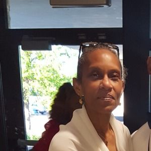 Meet your Posher, Linda